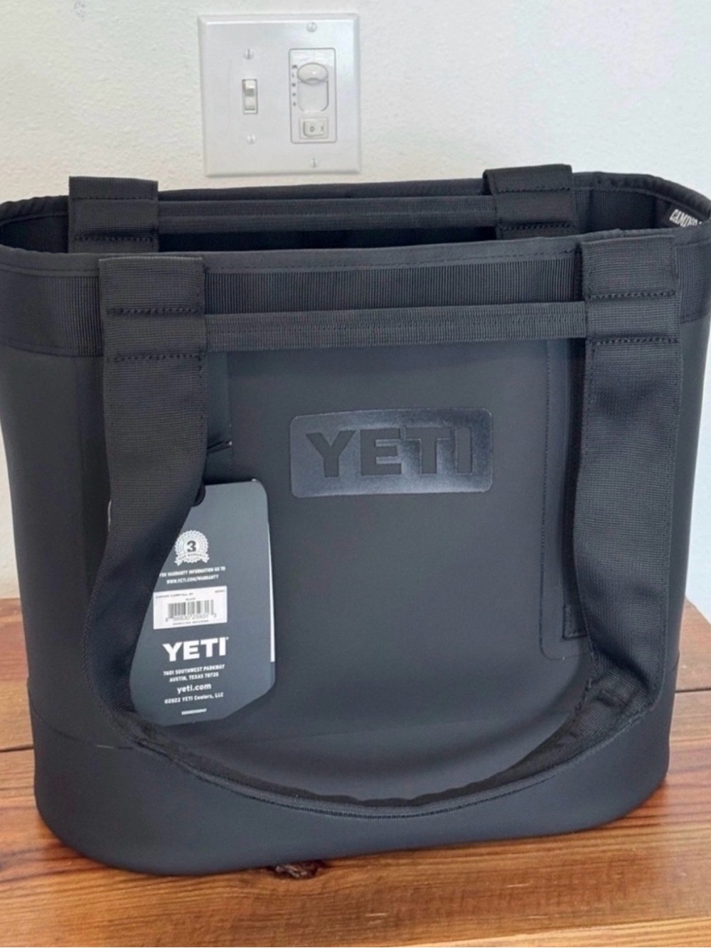 Yeti Camino 20 Black | New With Tags